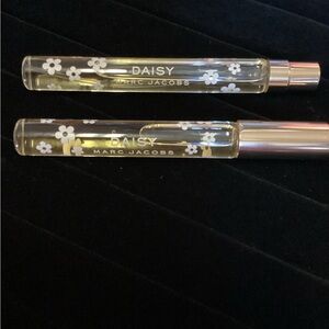 Marc Jacob Fragrances Spray and rollerball. Travel size.